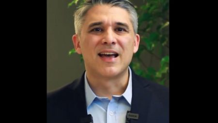 İYİ’den istifa etmişti… İstanbul’a bağımsız aday oldu