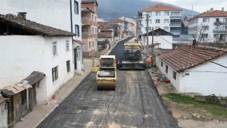 İnegöl Yeniceköy’de yoğun mesai