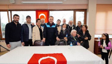 İstanbul Beylikdüzü’nde Başkan Çalık komşularıyla buluştu