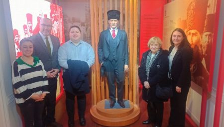 İzmit’te Anı Evi, kahramanların torunlarını ağırladı