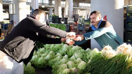 Kocaeli Büyükşehir’den pazarcı esnafına çorba ikramı