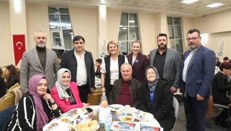 Kocaeli İzmit Belediyesi esnaf için çalışıyor