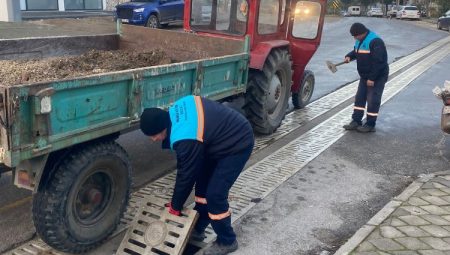 Manisa Salihli’de taşkın önlemleri sürüyor