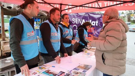 ‘Sen Anlat İzmit’ Akarca’yı dinledi