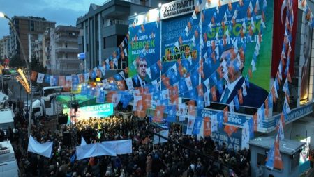 Başkan Beyazgül yoğun ilgiyle karşılandı