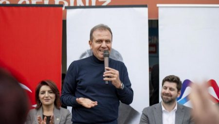 Başkan Vahap Seçer vatandaşla buluştu