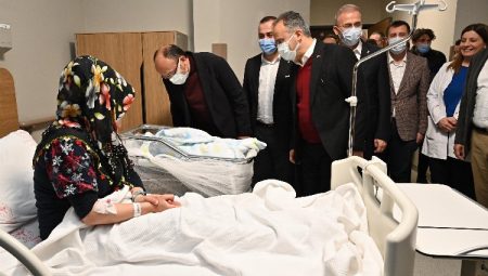 Bursa yılın son ve ilk bebeklerini karşıladı