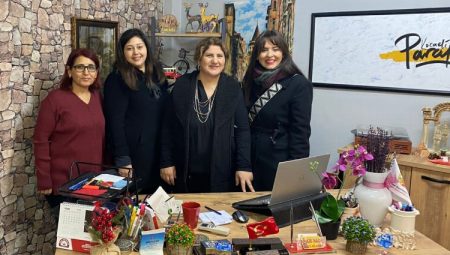 Gazetelerde görev yapan kadın yöneticilere İzmit Belediyesi’nden ziyaret