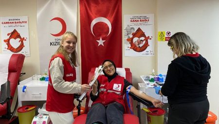 Kızılay’ın kadın gönüllüleri… Kızılay’a ‘candan bağlı’lar