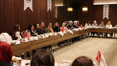 KONYAGİAD kadın üyeleri kahvaltıda buluştu