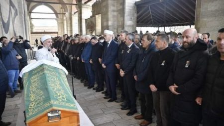 Özgür Yankaya’nın babası İsmail Yankaya son yolculuğuna uğurlandı