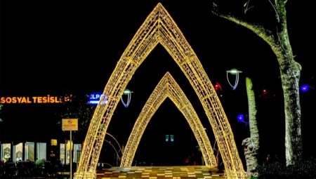 Sakarya caddelerine ışıltılı dokunuş