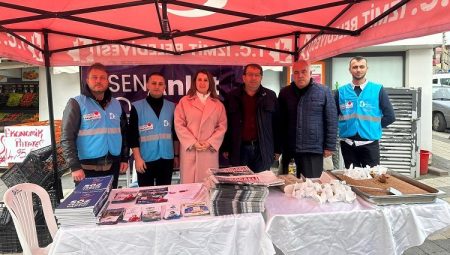 ‘Sen Anlat İzmit’ vatandaşları dinlemeye devam ediyor