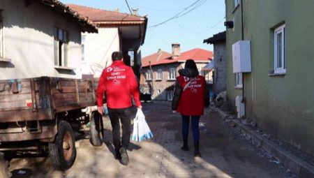 Çınar Ekibi Bayraktar Köyü sakinleriyle buluştu