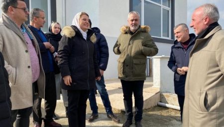 Başkan Hürriyet, Cuma Namazı sonrası cami cemaatiyle buluştu