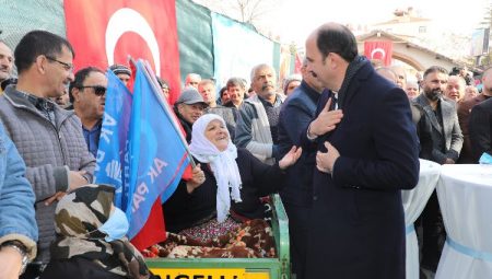 Konya’da Başkan Altay vatandaşlarla buluşuyor