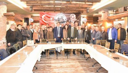 Manisa Dostlar Meclisi’nin konuğu Demokrat Parti Belediye Başkan adayları 