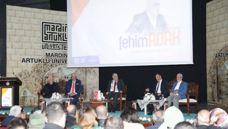 Mardin’de eski bakanlardan Fehim Adak için anma programı düzenlendi