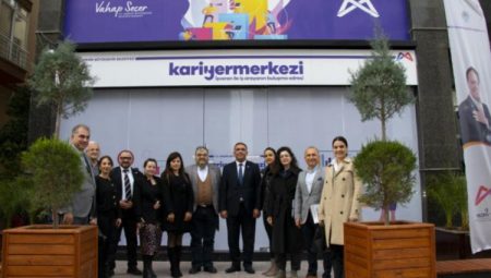 Mersin Kariyer Merkezi dijital dönüşüm çağına destek oluyor