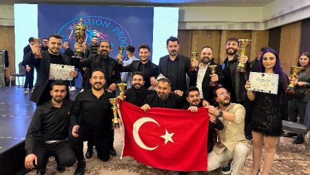 Türk Milli Takımı Kuaför Yarışması’nda dünya şampiyonu oldu