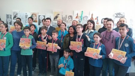 Yunusemre’de çocuklar akıl ve zeka oyunları ile eğlendi