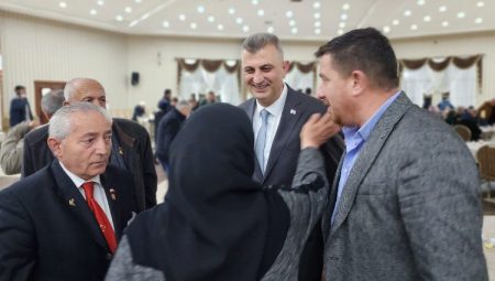 Gölcük’te şehit aileleriyle buluştu