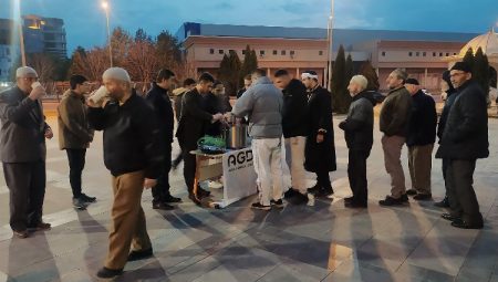Kayseri’de cami çıkışı sıcak karşılama