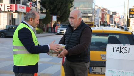Kocaeli’de taksiciler Ramazan’da unutmadı