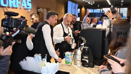 Bursa’da üçte bir fiyatına kahve… Kahveler Varank’tan, hesaplar Başkan’dan
