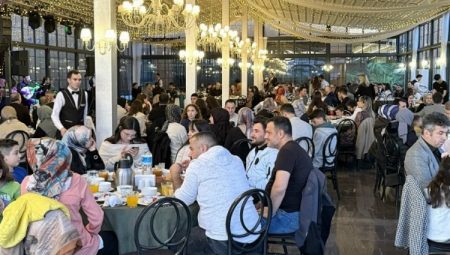 Dilek Tekstil ailesi iftarda buluştu