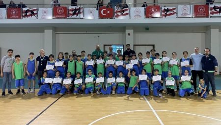Diyarbakır’da TOFAŞ Basketbol Kampı’na yoğun ilgi
