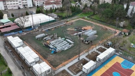 Ferruh Duygu Spor Sahası yeni görünümüne kavuşuyor
