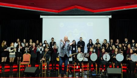 Gelişim Üniversitesi nde Gençleşen Türküler coşkusu