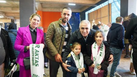 Nilüfer dahi çocuklarını arıyor