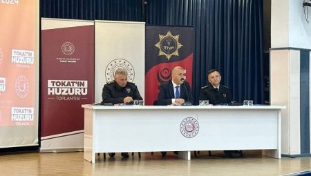 Tokat Valisi çekiçli saldırıya kırmızı ışıkta şahit oldu