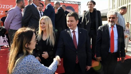 Bursa Osmangazi’de Başkan Aydın personeliyle bayramlaştı
