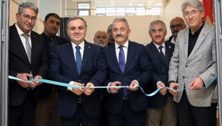 TÜRKSOY'dan ERÜ’de konferans