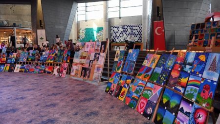 Bilgi Evi öğrencilerinden dönem sonu sergisi