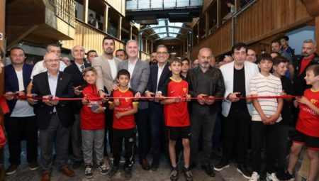 İnegöl’de “Kurtuluşspor” sergisi açıldı