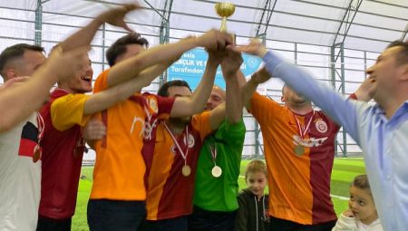 Yenimuhacır Gençlik Kupası’nda şampiyon Korumaspor