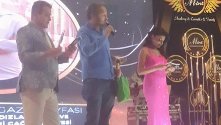 Sedat Sarıkaya ‘Yılın Başarılı Magazin Sayfası’ ödülünü aldı!