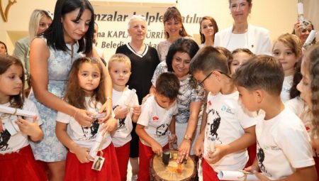 İzmit’te ‘Çınar’lı miniklerin mezuniyet coşkusu