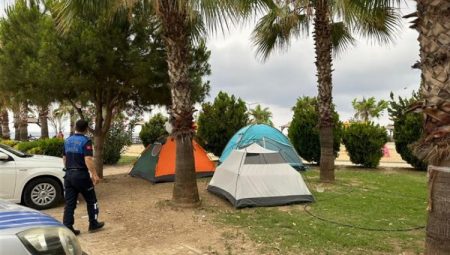 Zabıtadan park otellere baskın