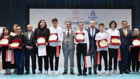 ‘Nehirden Denize Özgür Filistin’de ödüller sahiplerini buldu