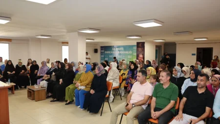 AK Kadın Darıca, aşurenin bereketini paylaştı