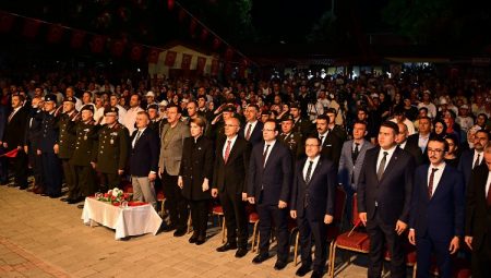 Başkan Er, 15 Temmuz Demokrasi ve Milli Birlik Günü etkinliklerine katıldı