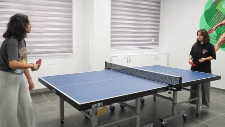 Çayırova Gençlik Merkezi’nde yaz eğlencesi