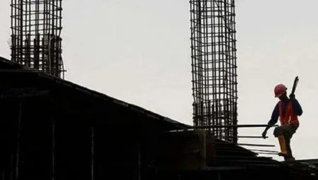 İnşaatta yılın kalan kısmında gerileme bekleniyor