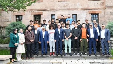 KAYMEK Gençlik Merkezleri’nden YKS’de “Büyük” başarı