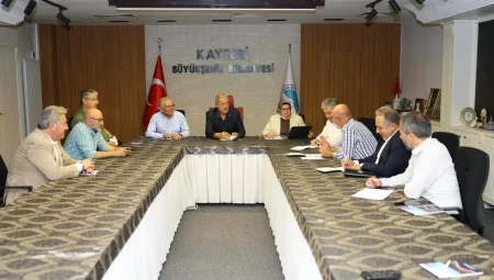 Kayseri'de “Yatırım ve Hizmet” Zirvesi
